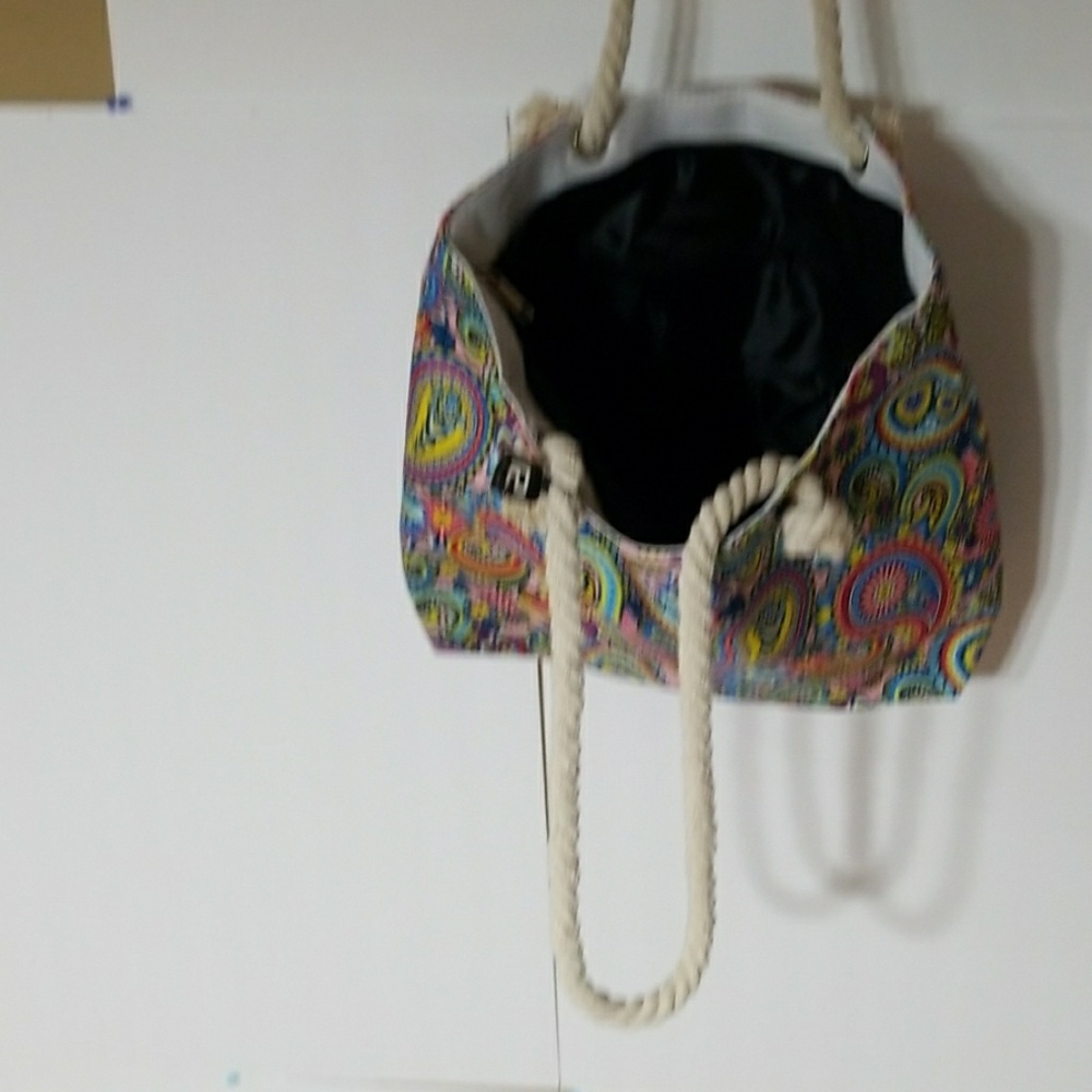 Handbag - Picture 2 of 5